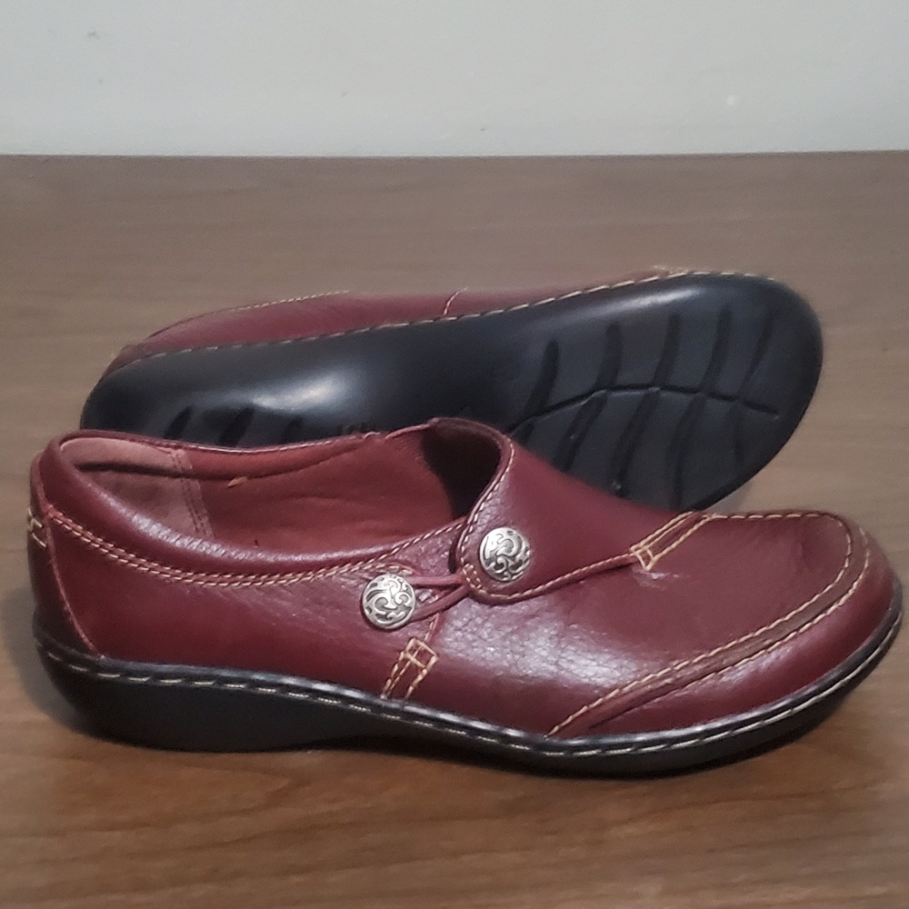 NWOB Clarks Ashland flats